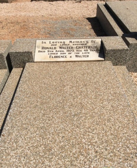 CHATFIELD Ronald Walter -1973 grave.jpg